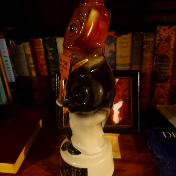 1960 Jim beam empty liquor bottles democrats and Republicans includes paper flag - Picture 7 of 11